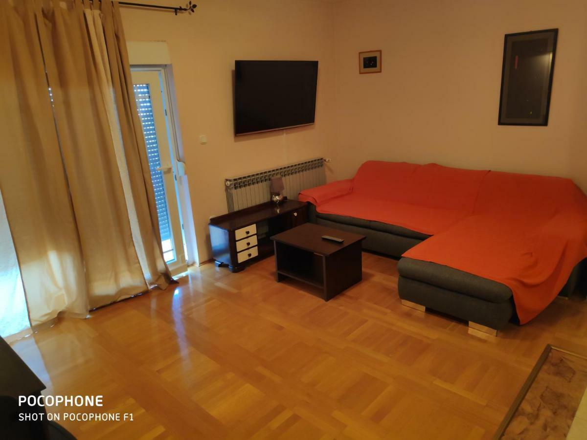 Villa Lisinski Zara Esterno foto