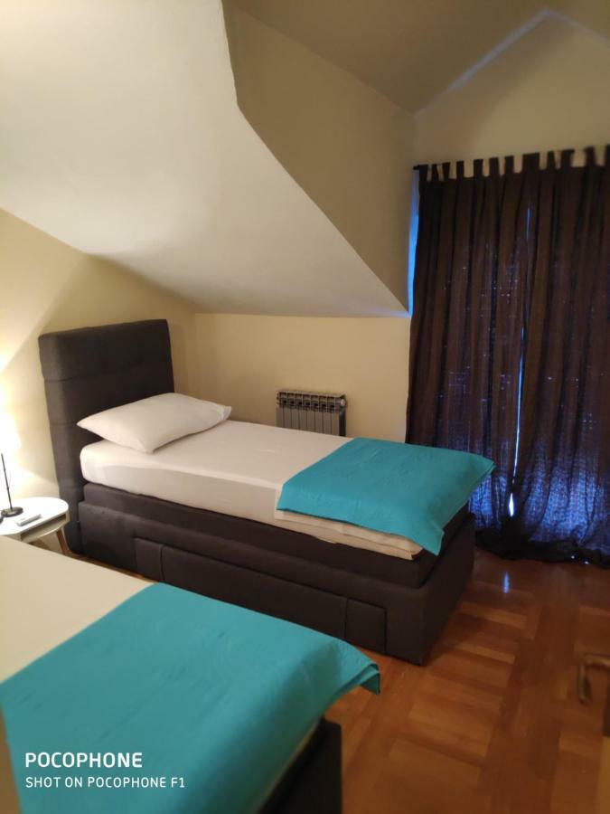 Villa Lisinski Zara Esterno foto