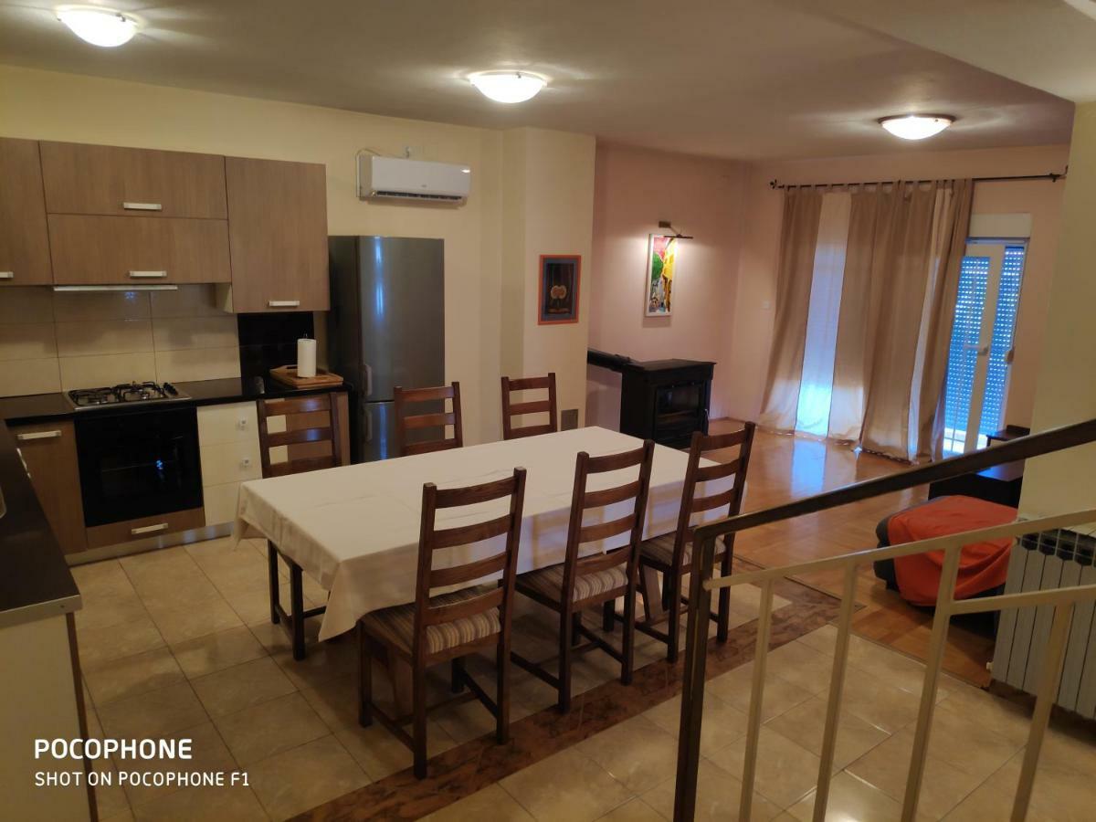 Villa Lisinski Zara Esterno foto