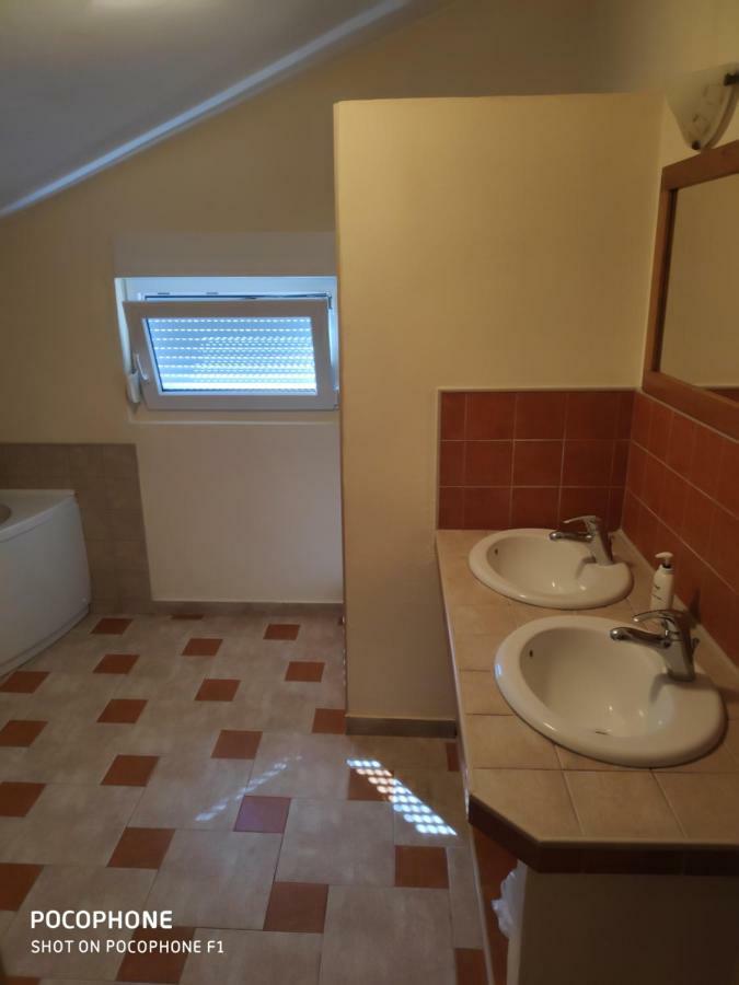 Villa Lisinski Zara Esterno foto