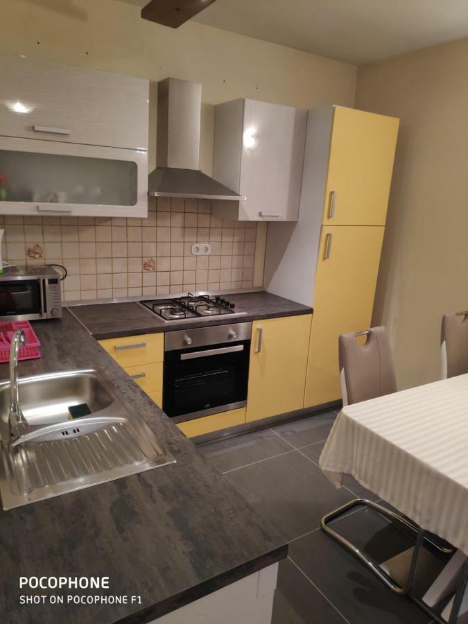 Villa Lisinski Zara Esterno foto